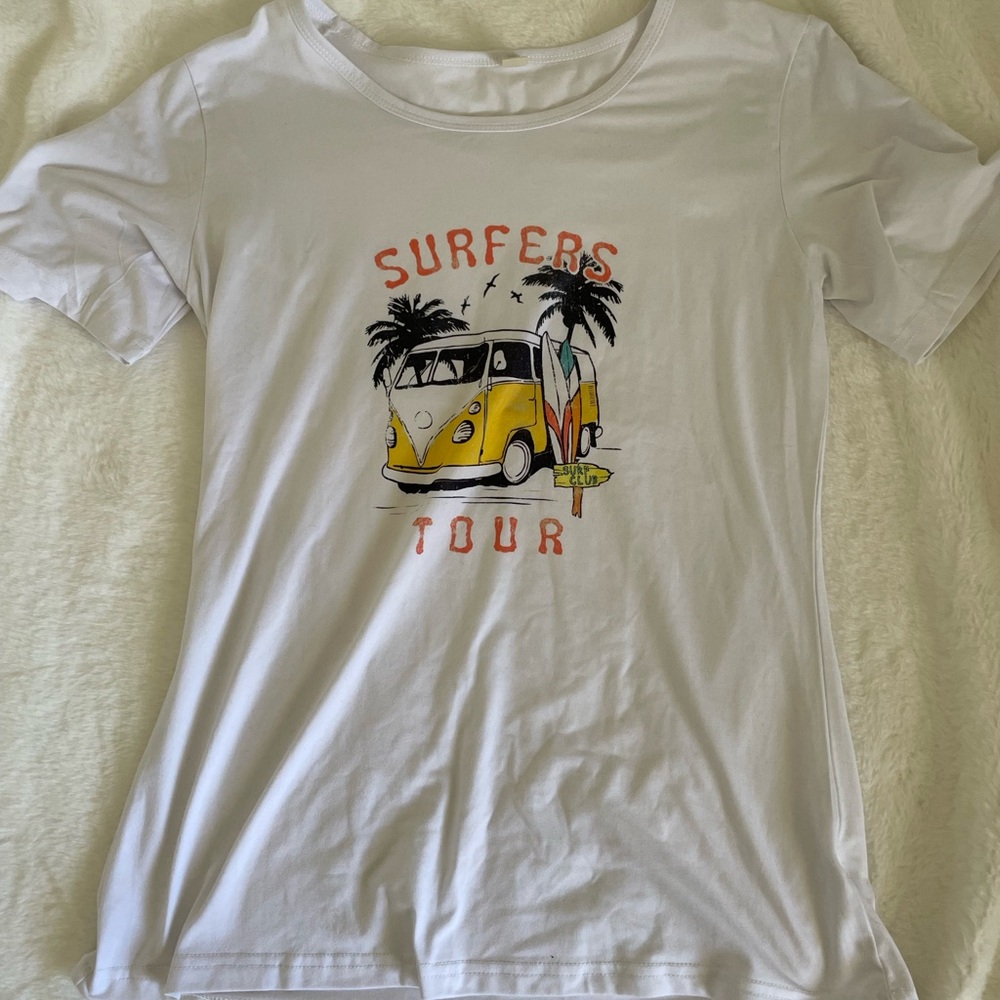 Beachy tee